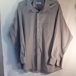Grey Mens Van Heusen dress shirt